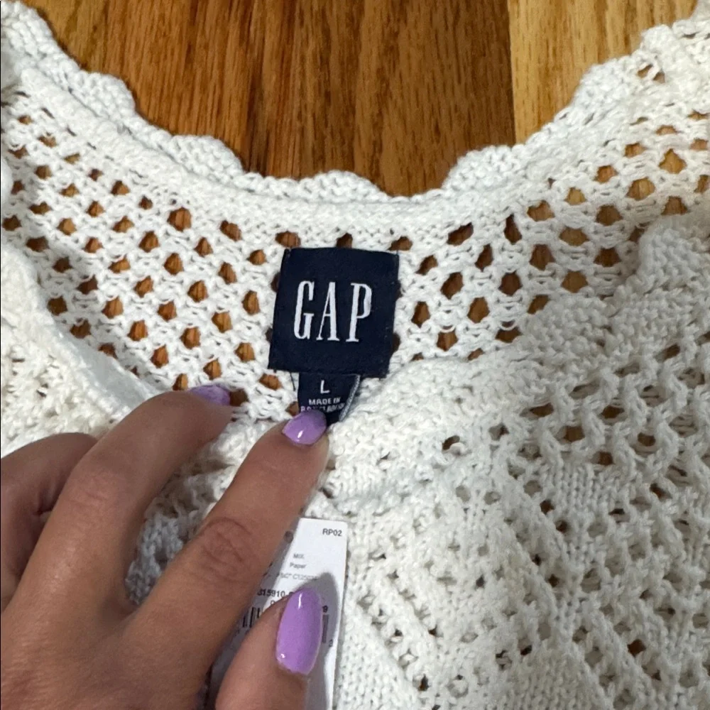 Gap crochet white top | 100% cotton sweater top - Picture 6 of 6